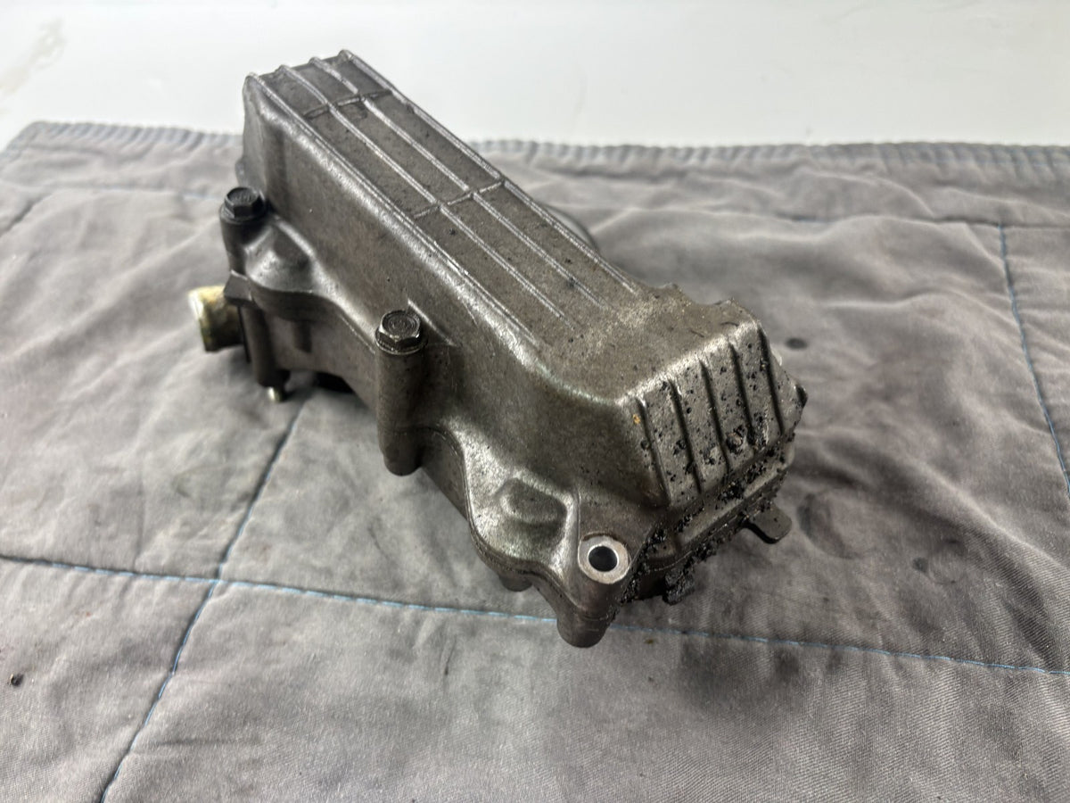 Honda CB 600 F Hornet PC34 Motor Gehäuse Ölfiltergehäuse Flansch Gehäuse Ölfilte