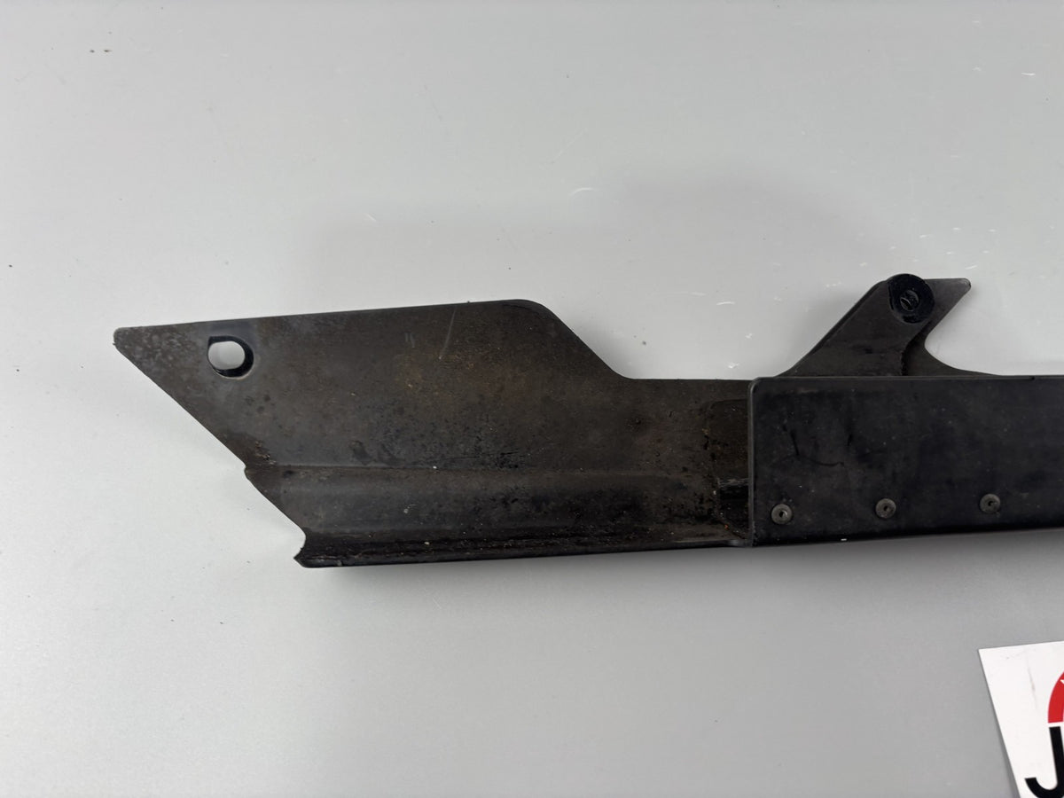 Suzuki GSF600 GN77B Kettenschutz Chain Cover Abdeckung Verkleidung