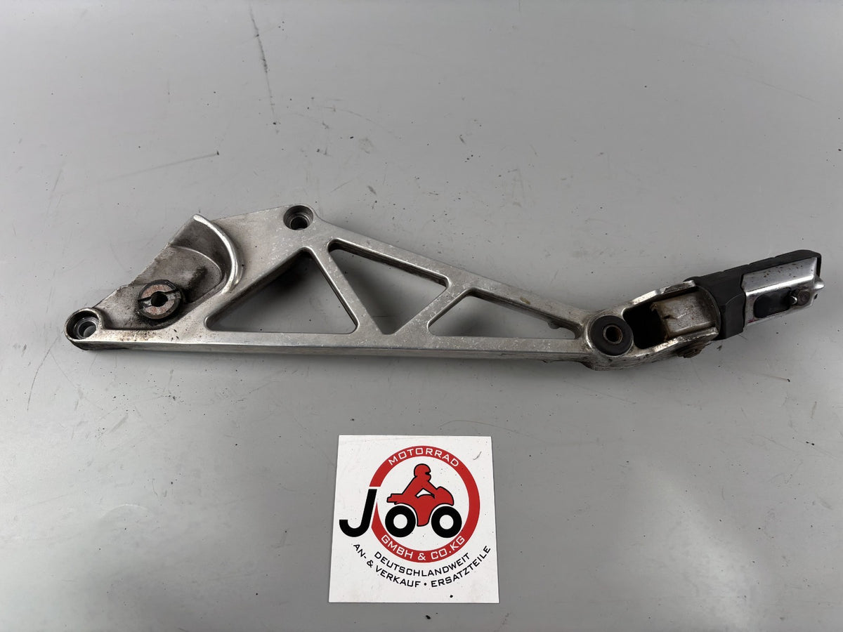 Honda VF 750 F RC15 Fußrastenanlage Fußraste Halteplatte links left
