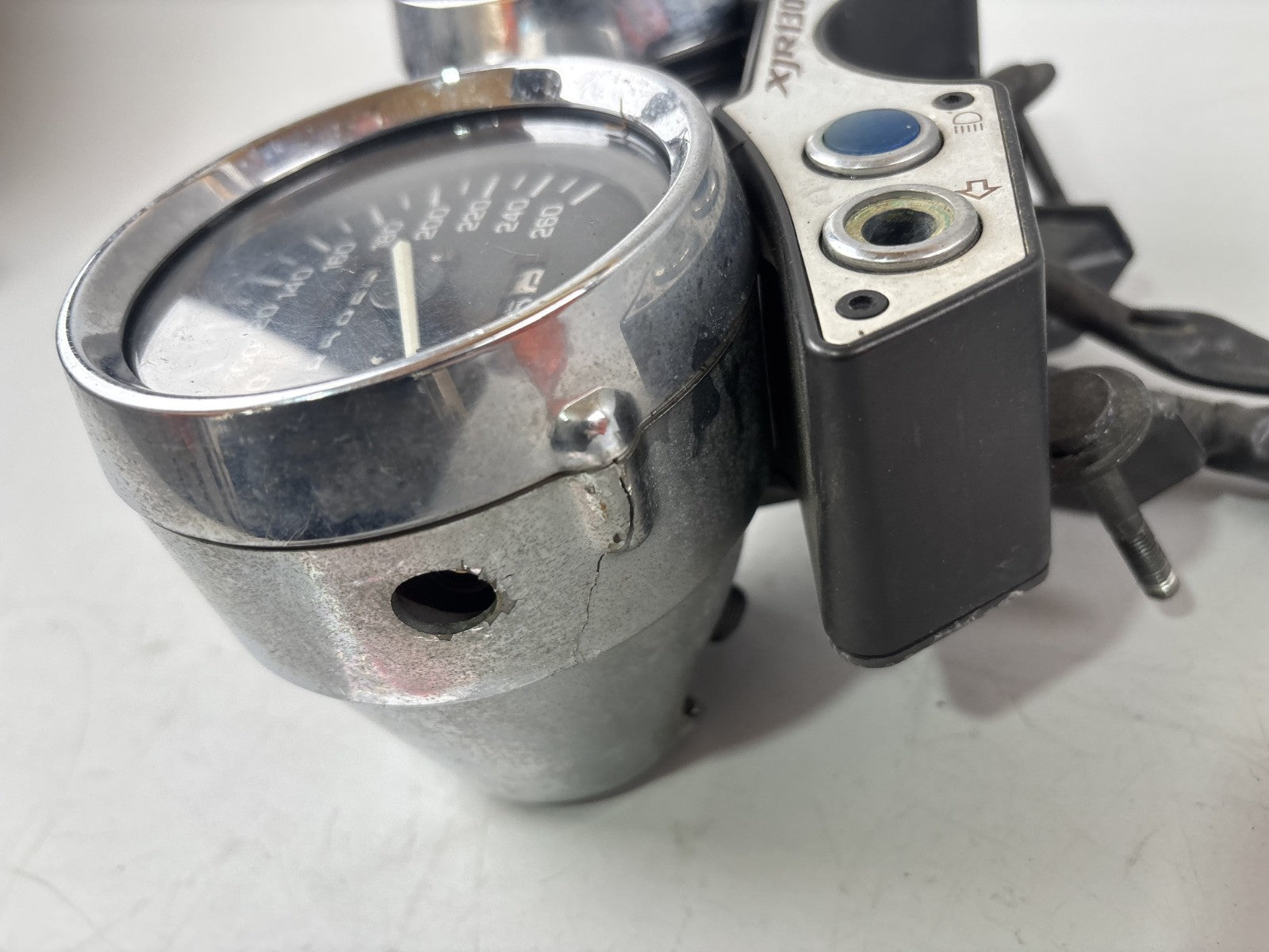 Yamaha XJR1300 RP02 Tacho DZM Drehzahlmesser Speedometer Cockpit Instrumente