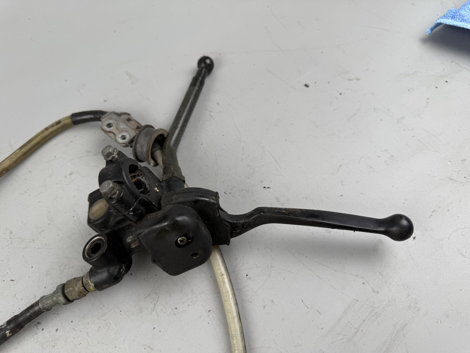 Honda XL350 R ND03 Bremsanlage vorne front Sattel Pumpe Brake