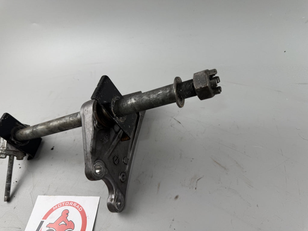 Kawasaki ZR-7 ZR750F Steckachse Achse hinten back Hinterrad