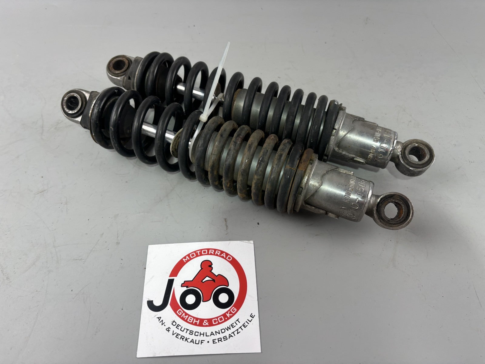 Yamaha XJ900 F 4BB Federbein Stoßdämpfer Fork Absorber Spring back hinten