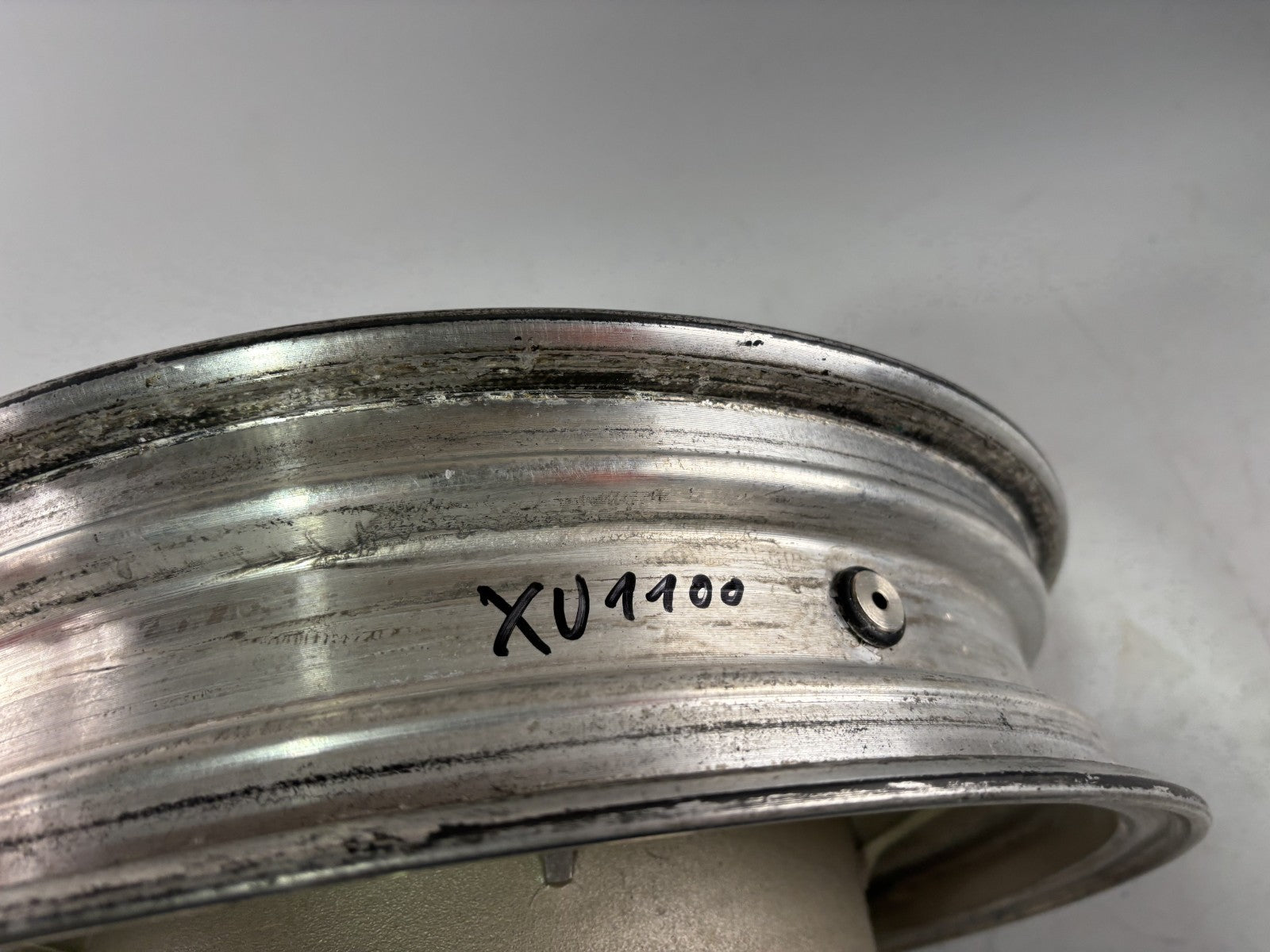 Yamaha XV1100 Virago 3LP Hinterradfelge Felge Rim Rad hinten back Reifen