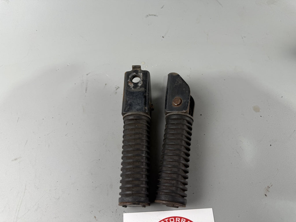 Honda CX500 Güllepumpe Soziusfußrasten Fußraste Foot Hangers rechts links