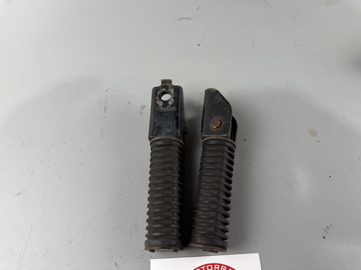 Honda CX500 Güllepumpe Soziusfußrasten Fußraste Foot Hangers rechts links