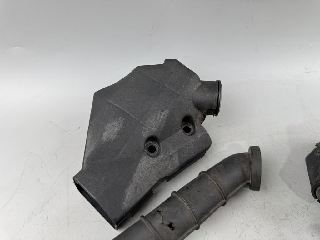 Triumph Daytona 1200 T300D Luftfilterkasten Airbox Luftkanal Leitung Pipeline