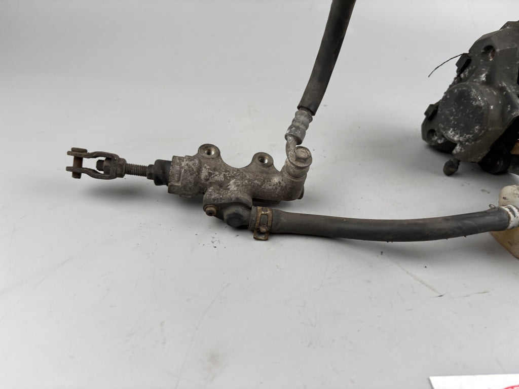 Suzuki GSF600 GN77B Bremse hinten Brake Back Bremsanlage Sattel Pumpe