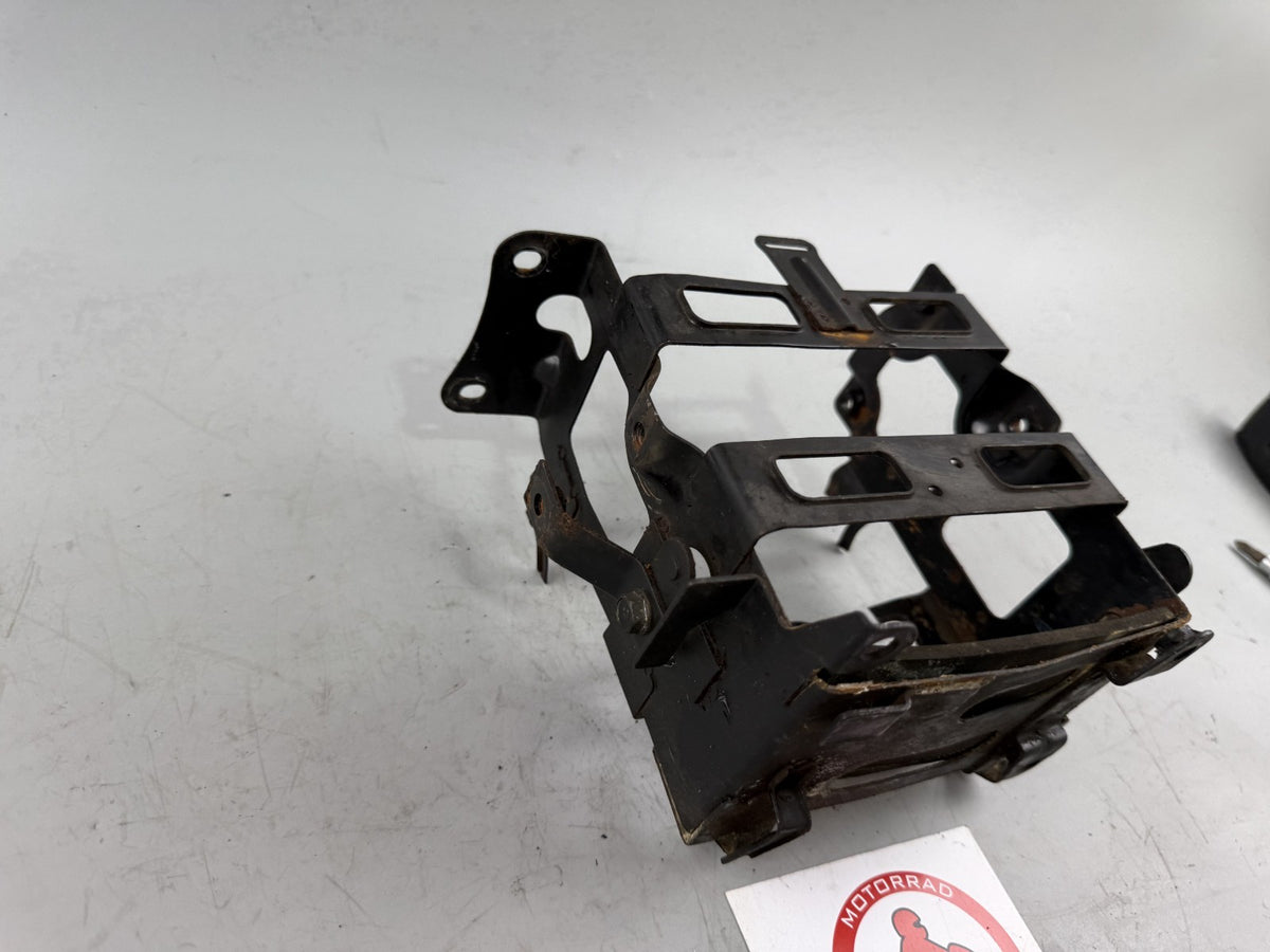 Kawasaki Z 750 GT KZ750P Batteriefach Holder Halterung