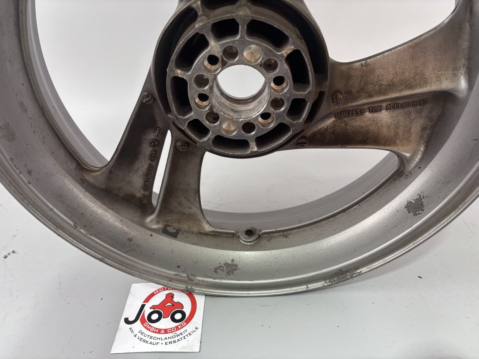 Honda NTV650 revere RC33 Vorderradfelge Felge Rim Rad vorne front Reifen Rad