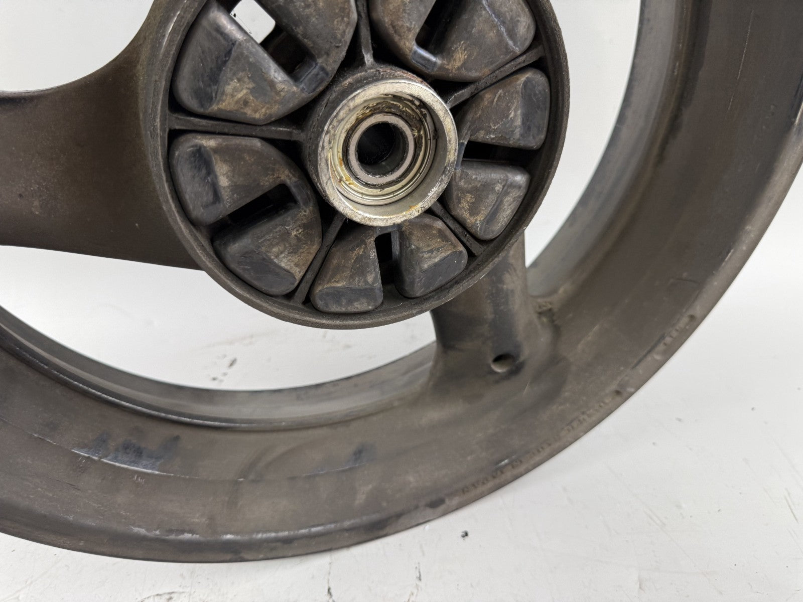Suzuki GSF600 GN77B Bandit Hinterradfelge Rim hinten back  Rad Felge