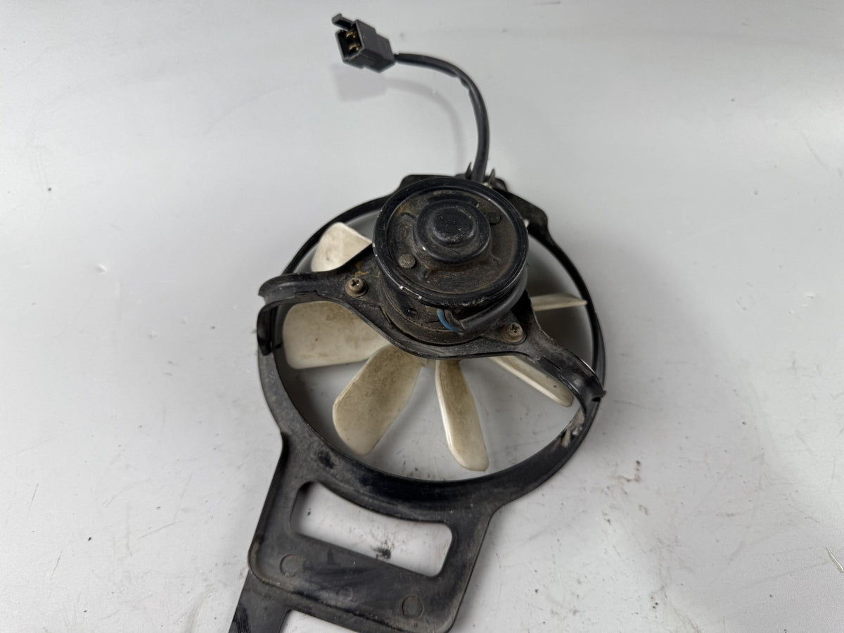 Kawasaki EX500A GPZ500S Lüfter Ventilator Kühler Cooler Kühlung
