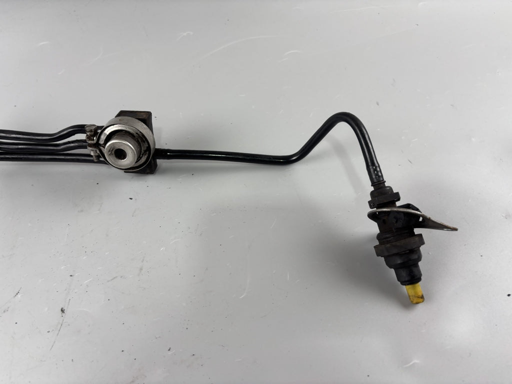 BMW R 1100 RS Einspritzleitung Benzinleitung Fuel Gasoline Einspritzdüsen Ventil
