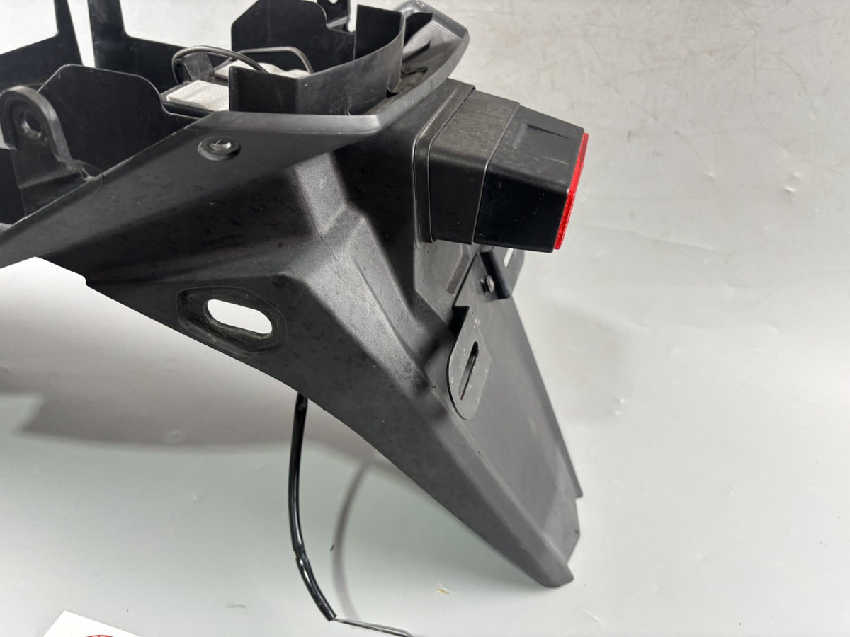 Suzuki GSX 650 F FA WVCJ Heckuntersicht Fender Schutzblech Radlauf Spitzschutz