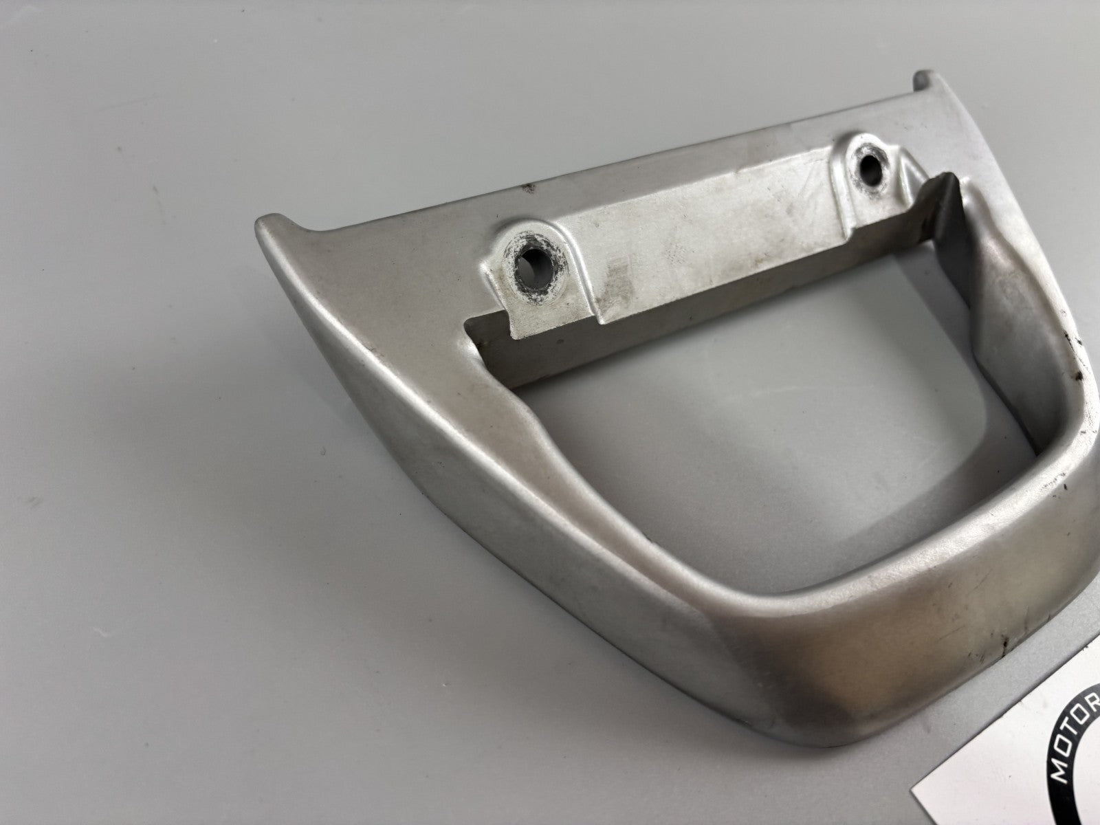 Suzuki GS 500 EU GM51B Soziusgriff Beifahrergriff Holder Spoiler Heck hinten