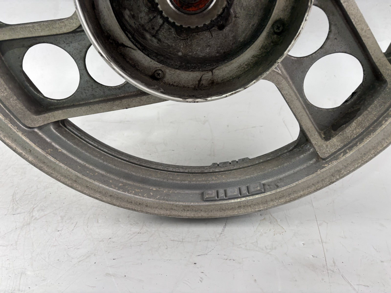 Yamaha XJ900 F 4BB Hinterradfelge Felge Rim Rad hinten back Reifen