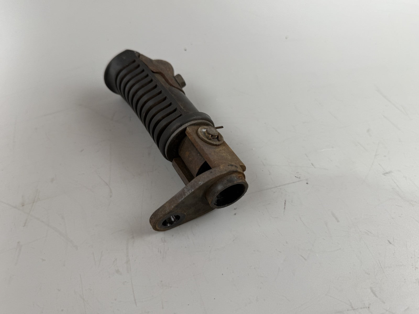 Honda CX500 Fußraste vorne links left Raste Footrest Footpeg Hangers