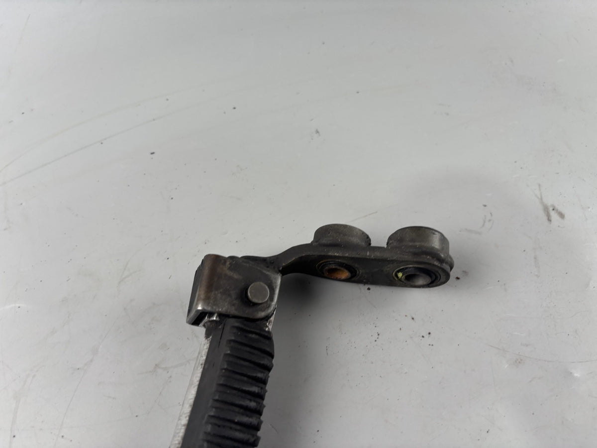 Suzuki GSX 1200 A3 Inazuma Fußraste vorne front Holder Halter Step Hangers links