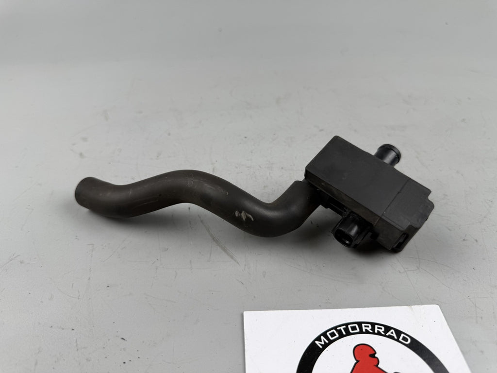 Kawasaki ER6F EX650A  Motorentlüftung Luftventil Motor Sekundärventil