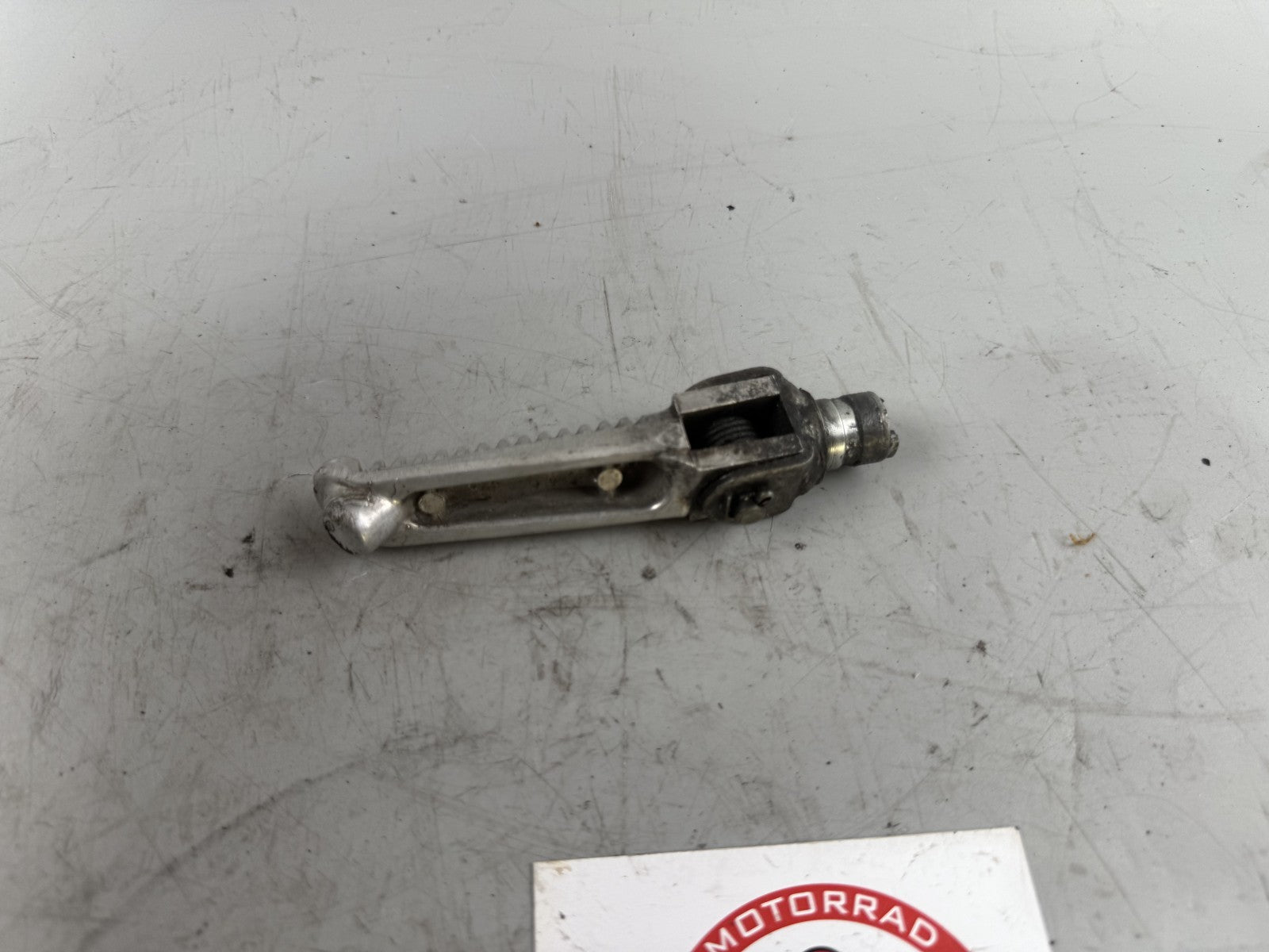 Suzuki GSX-R 600 SRAD AD 97-00 Fußraste Foot Step Hangers rechts right