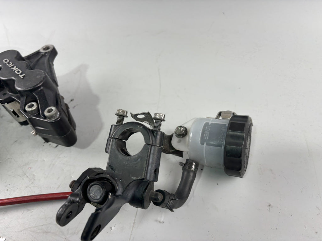 Suzuki GSX-R 750 W GR7BB Bremsanlage Brake Bremse Sattel Pumpe vorne front