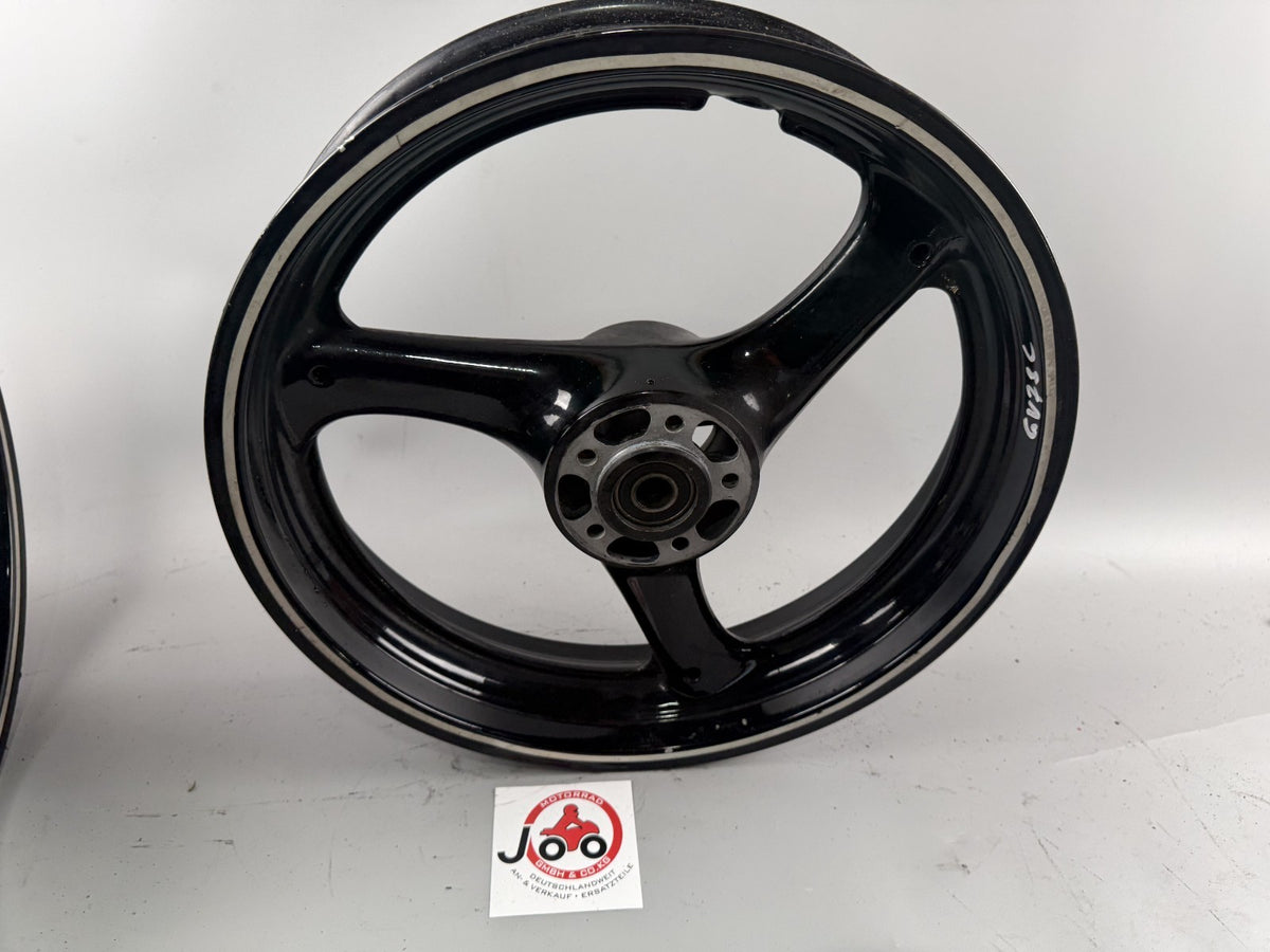 Suzuki GSX - R 1100 GV73C Vorderradfelge Wheel Felge vorne front Rad RIM