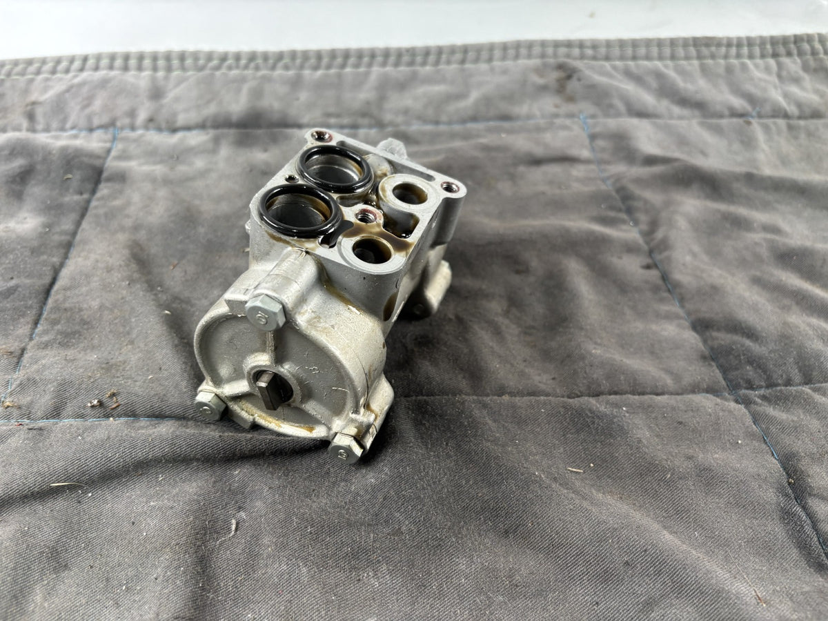 Kawasaki ZRX1100 ZRT10C Anschluss Ölleitung Pipeline Motor Engine