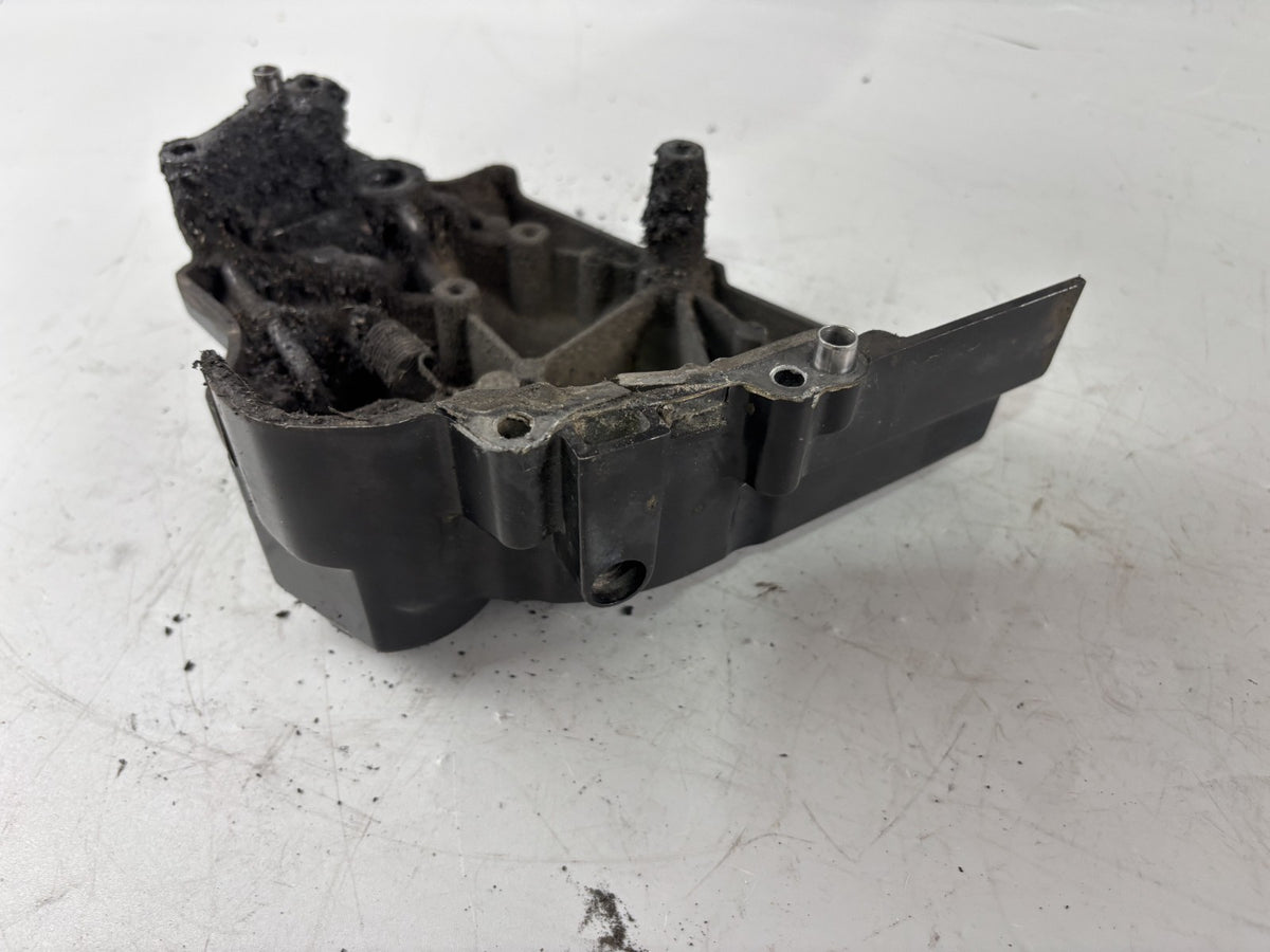 Yamaha FZS600 Fazer RJ02 Ritzelabdeckung Cover Deckel Motor Engine