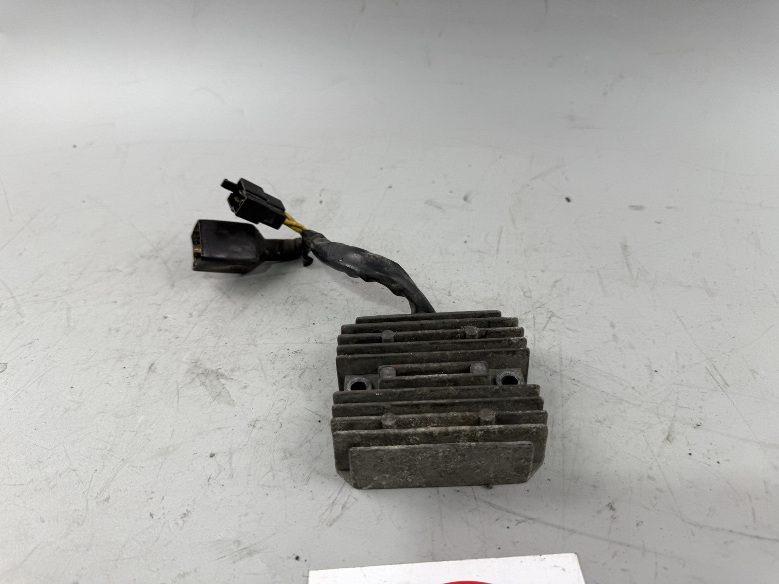 Honda NTV650 revere RC33 Gleichrichter Spannungsregler Electric