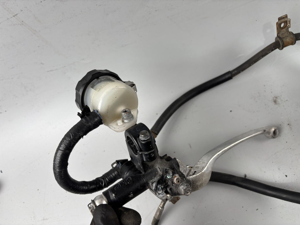 Suzuki SV650 S AV Bremse Brake Bremsanlage Bremssattel Zange  vorne front