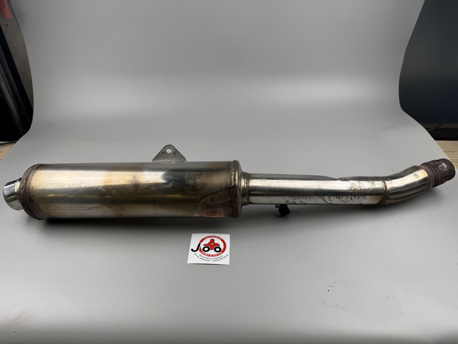 Suzuki GSF600 GN77B Exhaust Auspuff Engine Auslass Endtopf Schalldämpfer
