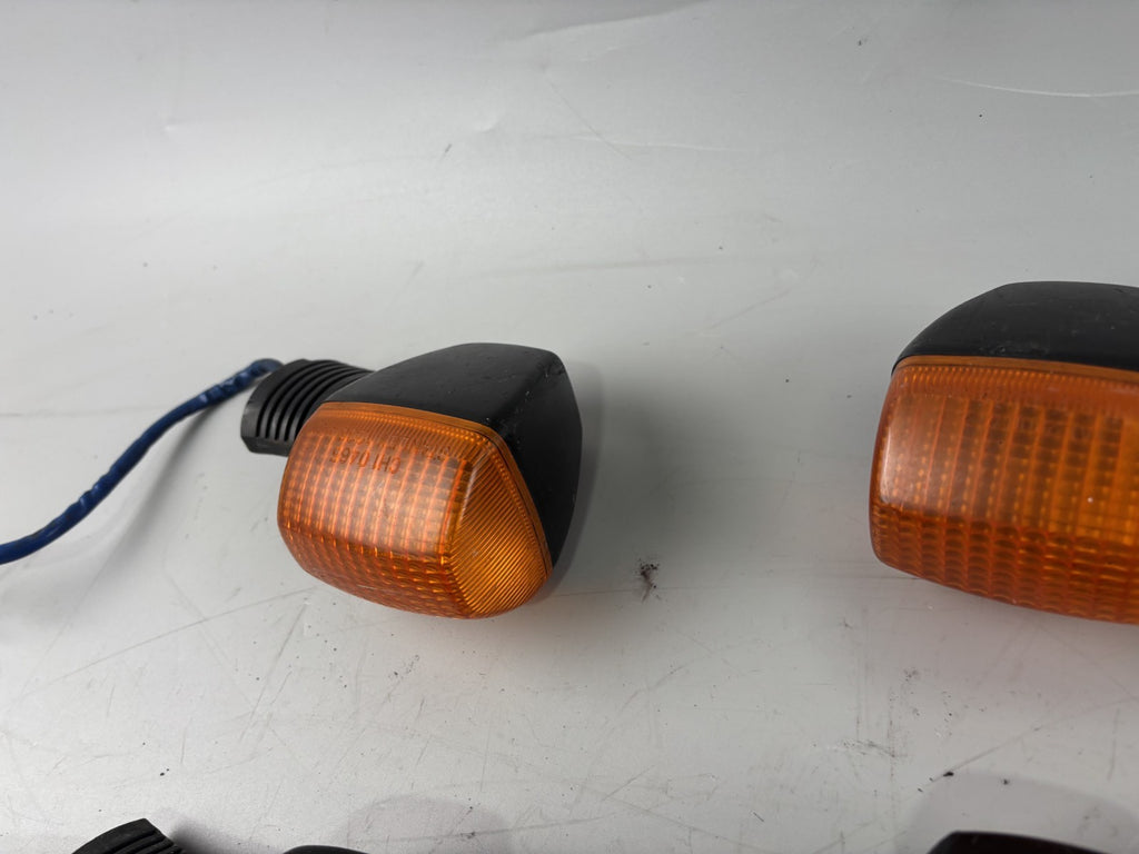 Honda VF 750 F RC15 Blinkerpaar Blinkerset Blinker Turn Signal