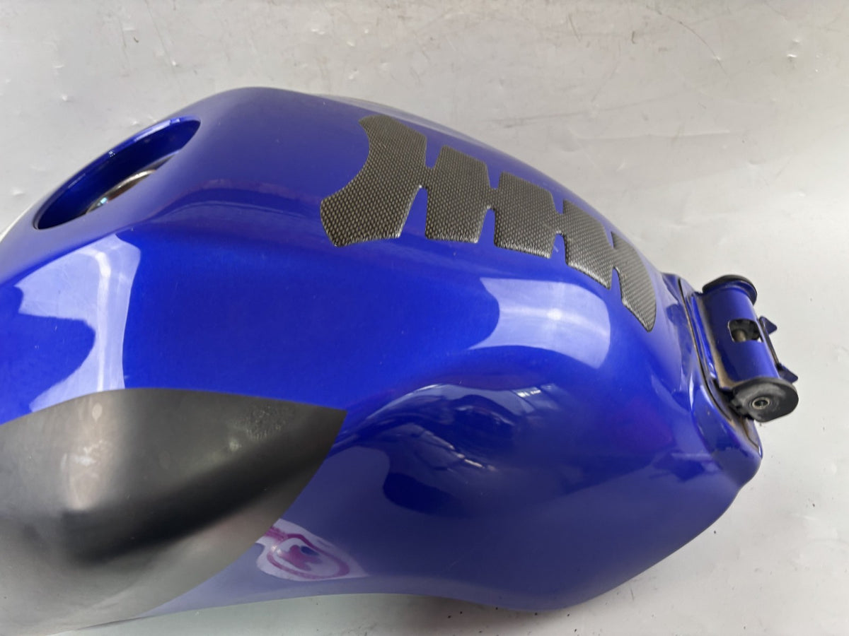 Yamaha FZS600 Fazer RJ02 Tank Treibstoff Kraftstoff Fuel Gas Gasoline Benzintank