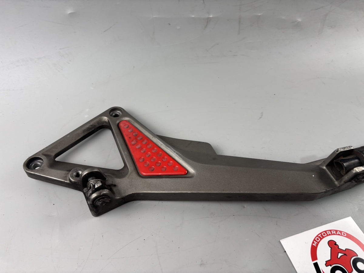 Honda CB 600 F Hornet PC34 Fußrastenanlage Fußraste Foot Step Hangers links left