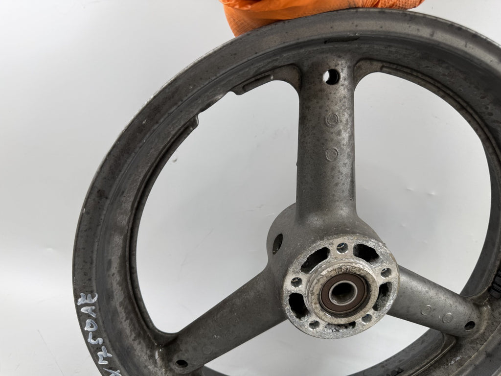 Suzuki GSX750 AE Inazuma Vorderradfelge Rim vorne front Rad Felge