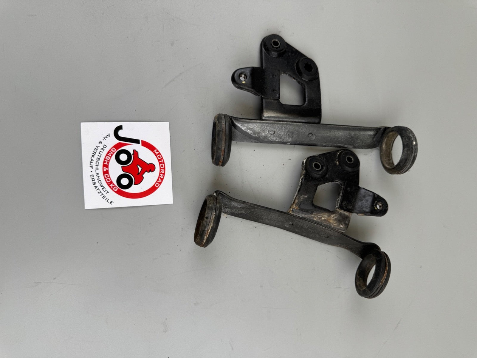 Suzuki DR 125 SF44A Lampenhalter Scheinwerferhalter Links Rechts