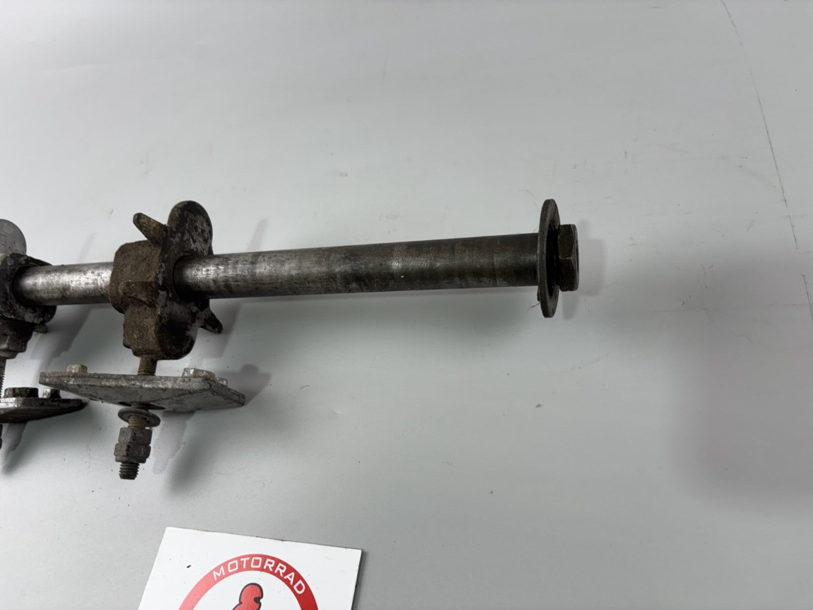 Yamaha FZS600 Fazer RJ02 Achse Hinterradachse back hinten Schwinge