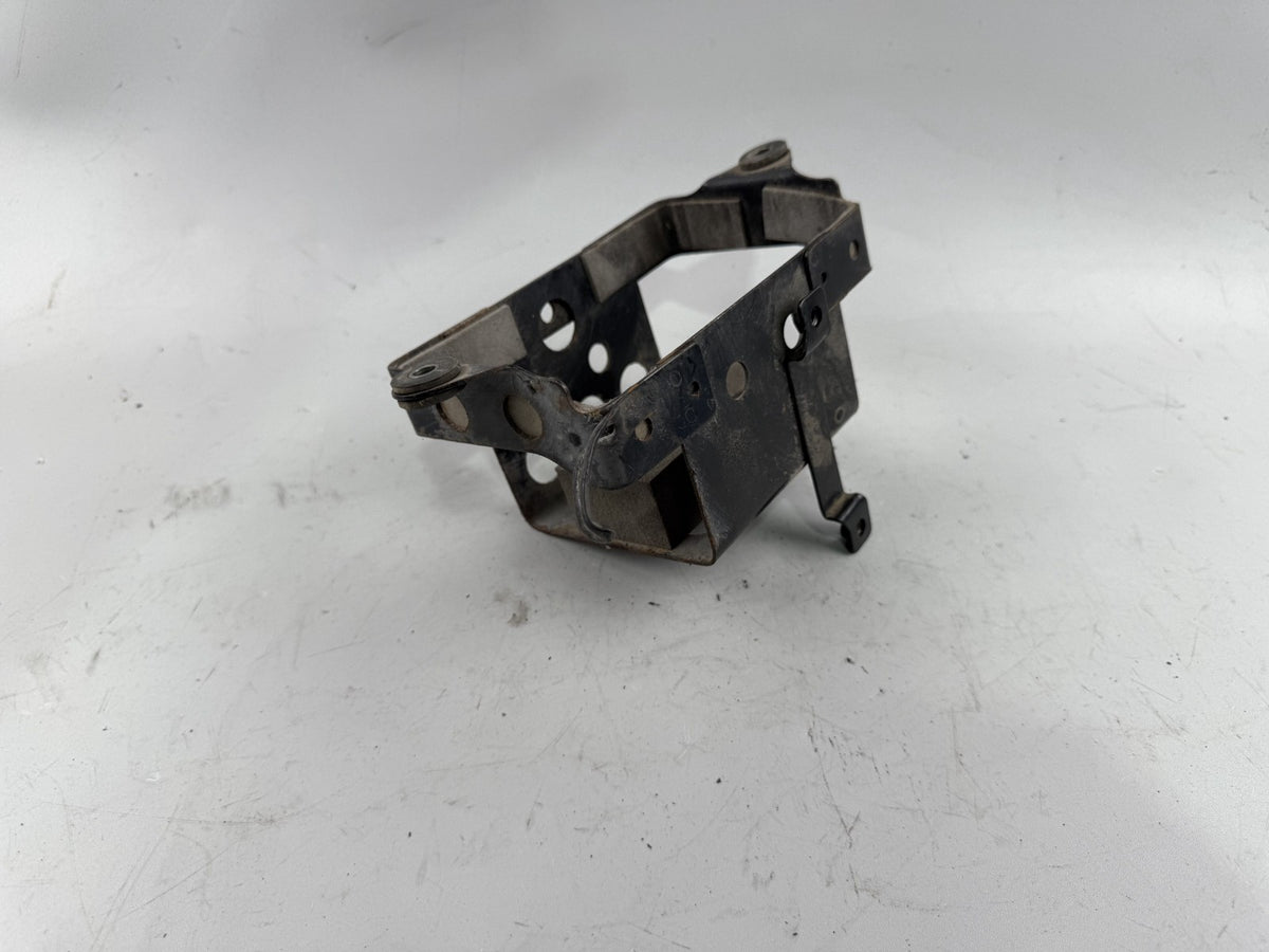 Suzuki GSX 750 AE Inazuma Batteriefach Batteriekasten Holder Halter