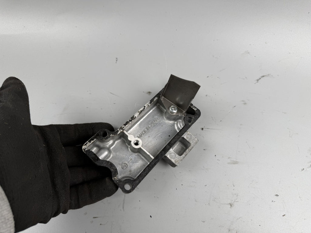 Kawasaki GPZ 900 R ZX 900 A Ninja Entlüftung Deckel Sekundärventil Motor