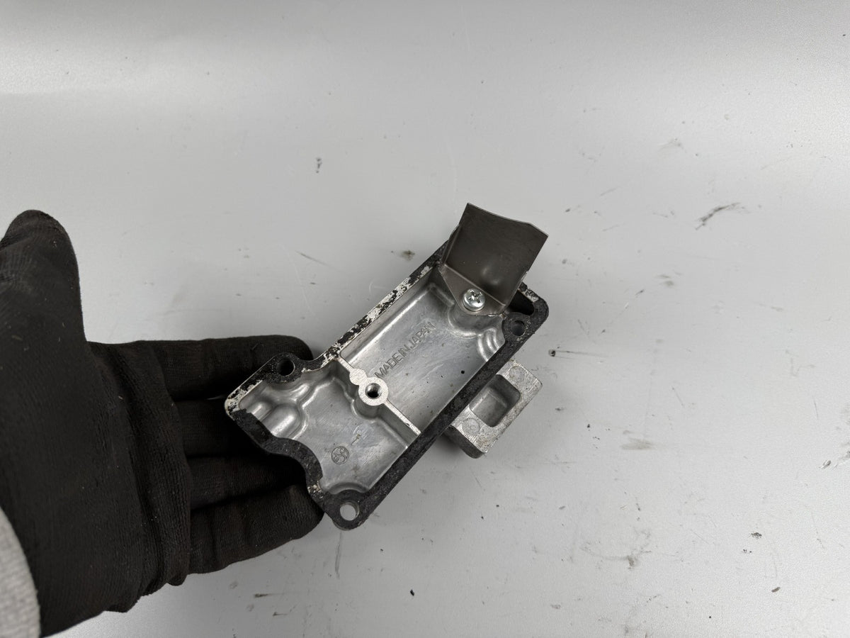 Kawasaki GPZ 900 R ZX 900 A Ninja Entlüftung Deckel Sekundärventil Motor