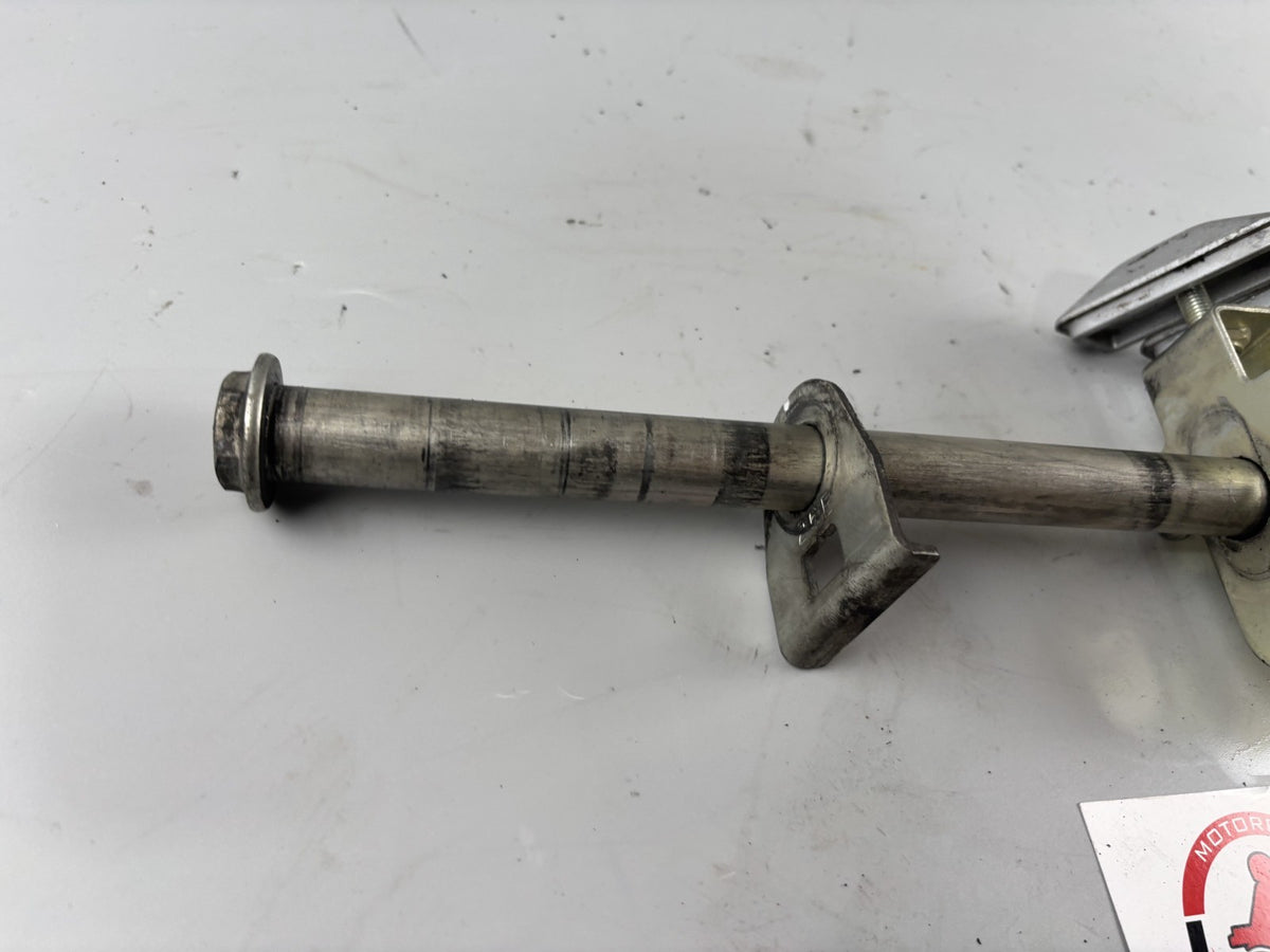 Suzuki GSX 650 F FA WVCJ Achse Hinterradachse Steckachse Kettenspanner