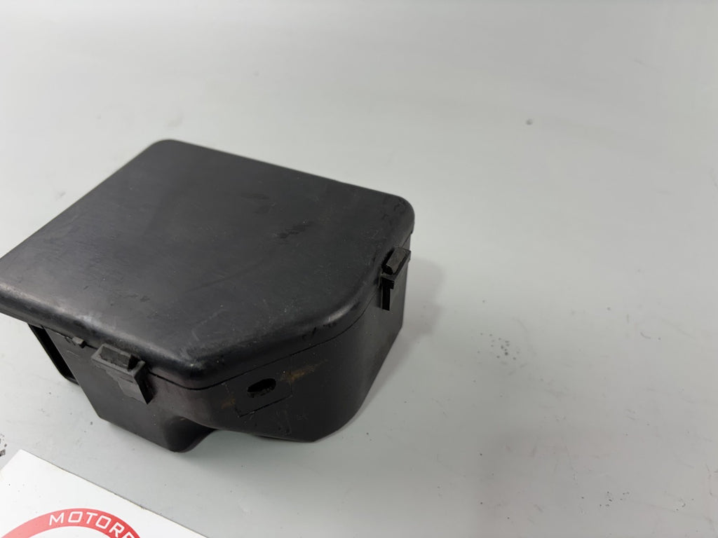 Yamaha FZS600 Fazer RJ02 Box Fach Kofferraum