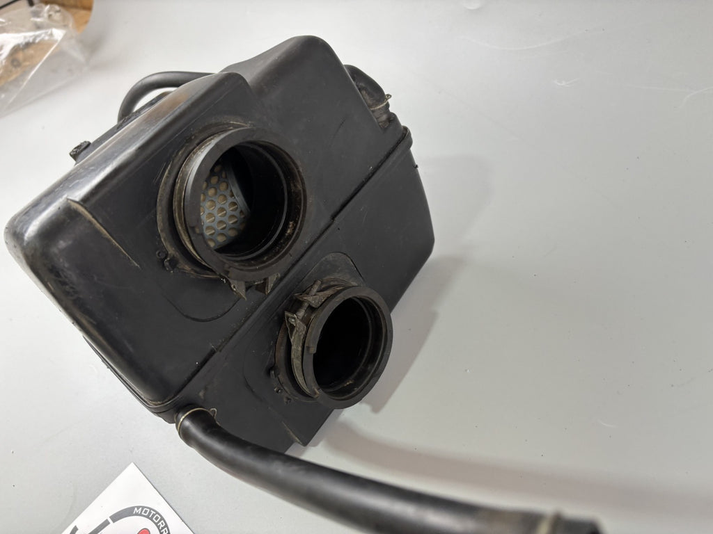 Suzuki GS 500 EU GM51B Luftfilterkasten Airbox Ansaugung Vergaser Luft Air