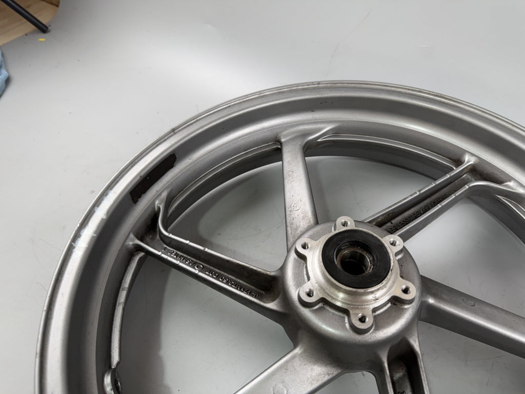 Honda VFR800 RC46 FI Vorderradfelge Felge Rim Rad Speichen front vorne