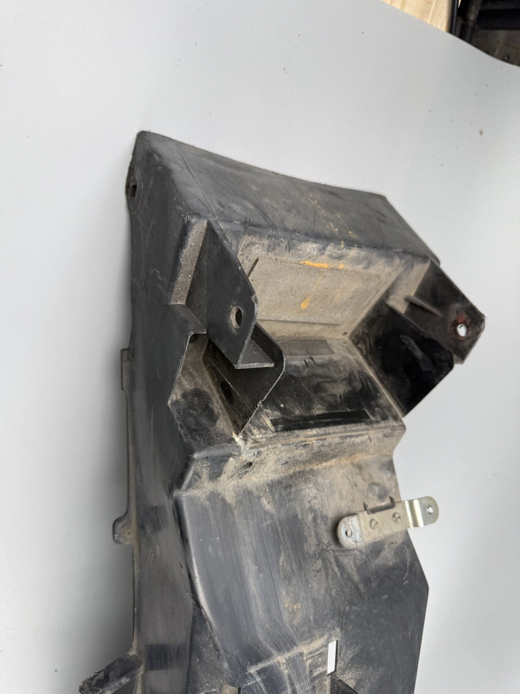 Suzuki GSF600 GN77B Heckuntersicht Fender Schutzblech Kotflügel Spritzschutz