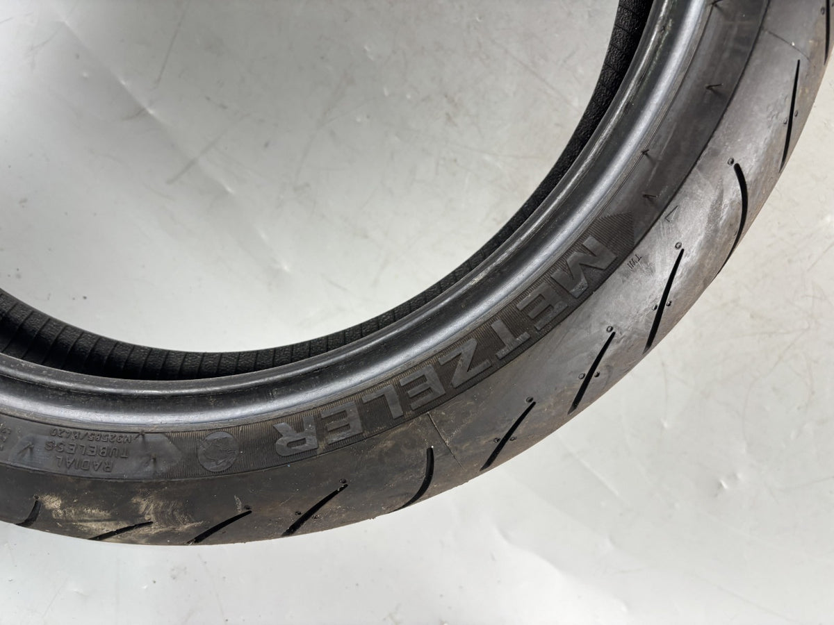 Motorrad Reifen Wheel 120/70 ZR17 Metzler Sportec DOT 09/2025 4,6mm