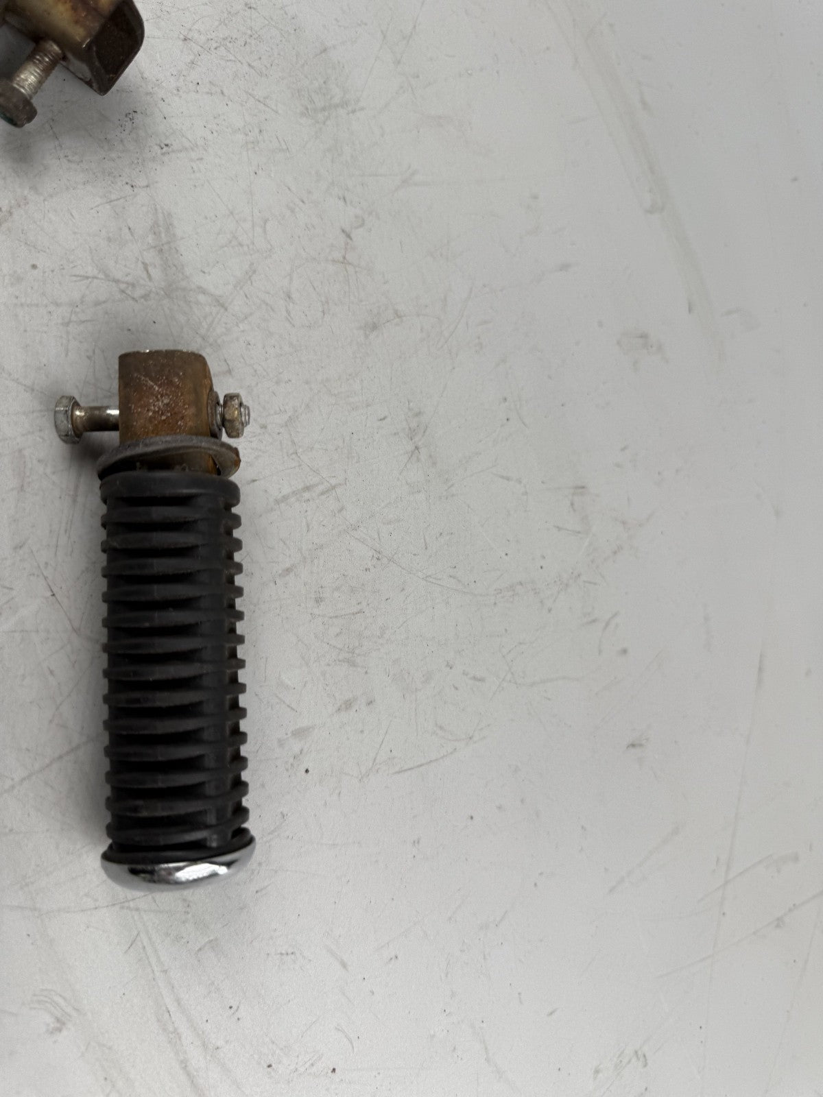 Honda VT600C Shadow Fußrasten Foot steps Hangers back hinten