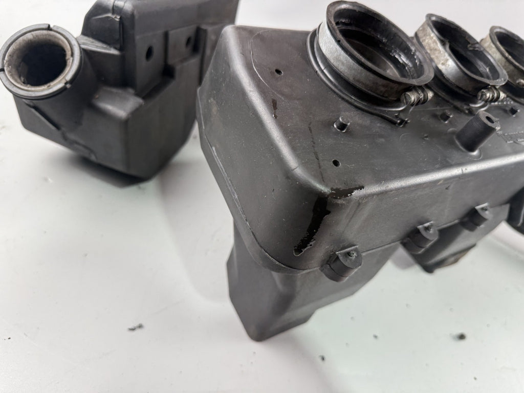 Triumph Speed Triple 900 T300B Luftfilterkasten Airbox Ansaugung