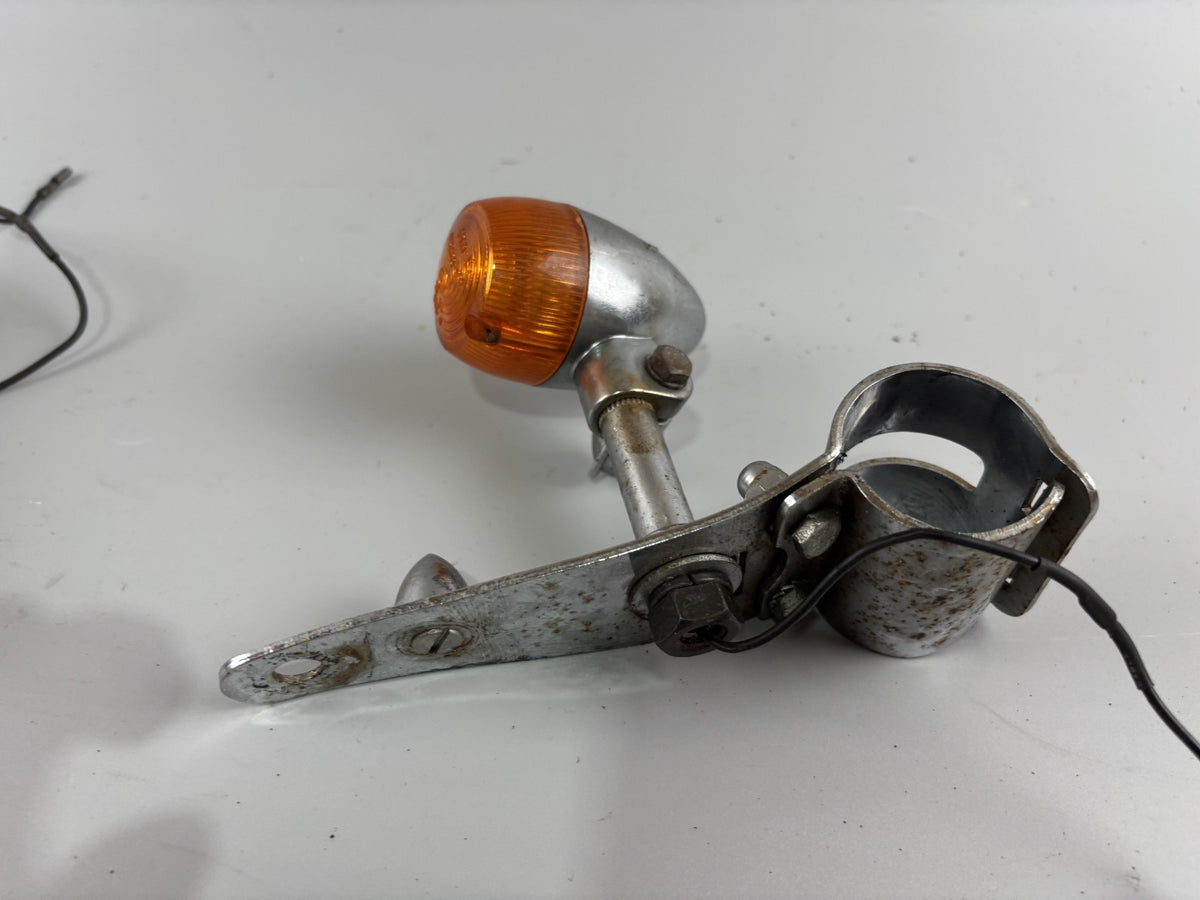 Honda CX500 C PC01 Güllepumpe Blinker turn Signal Holder Halterung