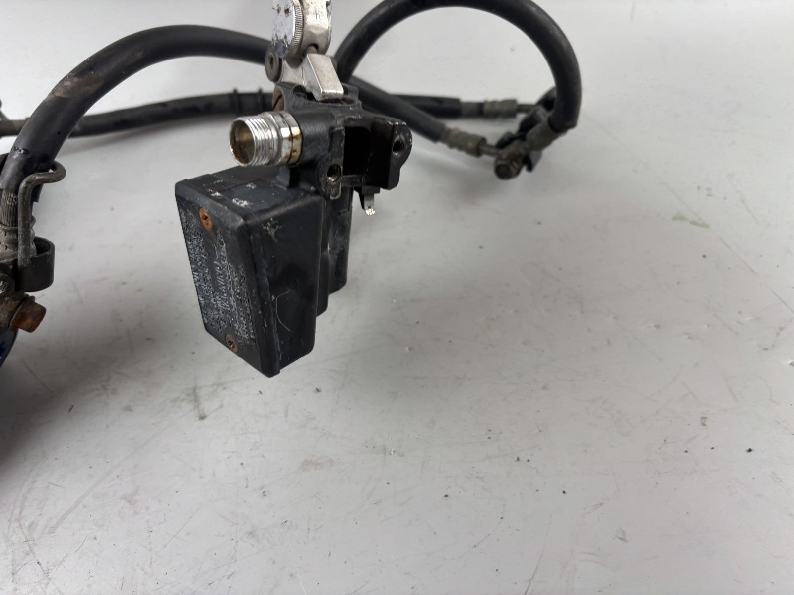 Yamaha XJR1300 RP02 Bremsanlage Brake Bremse front vorne Pumpe Sattel